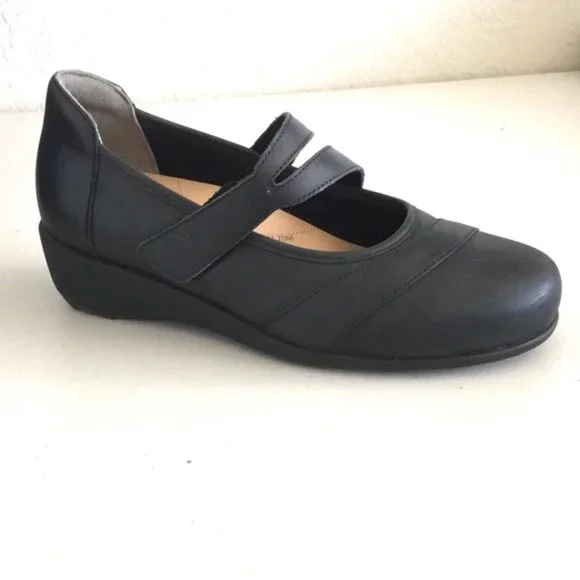 Ziera Xray Leather Mary Jane Comfort Shoes - Picture 2 of 10
